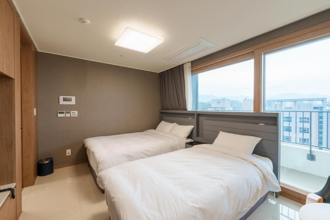 Hotel The Blue Terra Сокчхо Екстер'єр фото