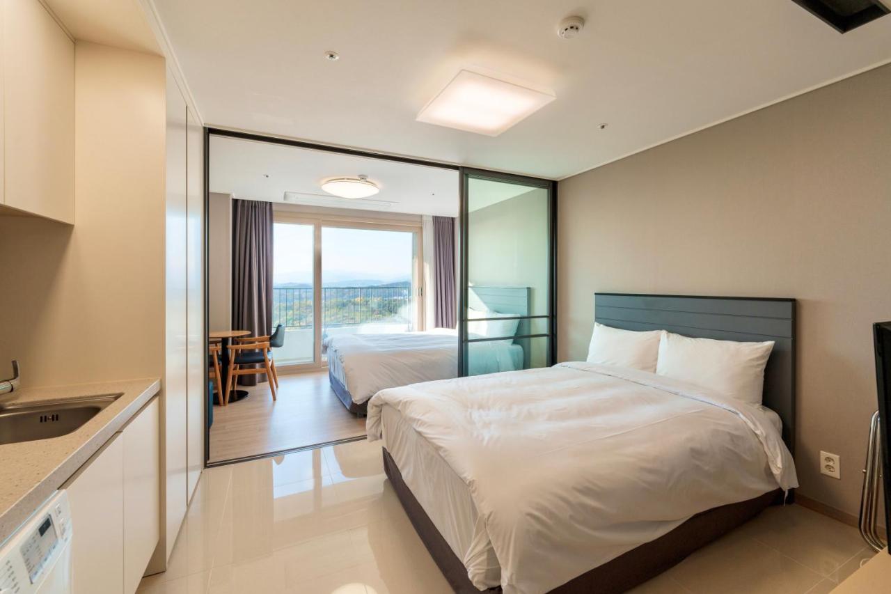 Hotel The Blue Terra Сокчхо Екстер'єр фото