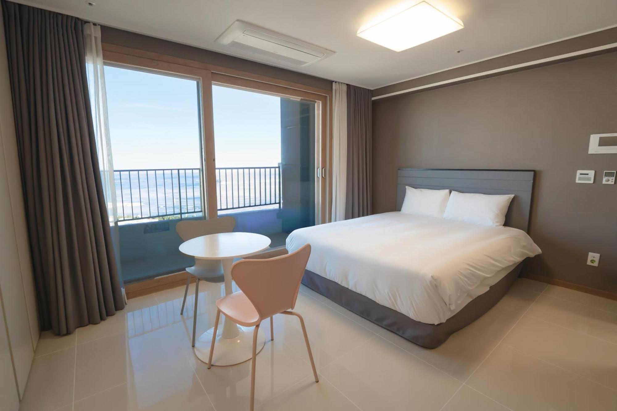 Hotel The Blue Terra Сокчхо Екстер'єр фото